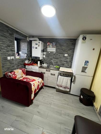 Casă cu 2 camere în Central
