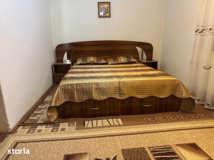Casă cu 5 camere cu Teren 520 Mp în Vlădești