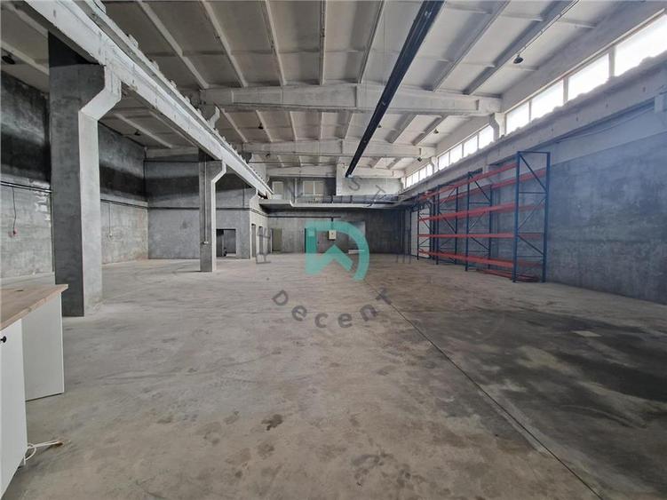 Spațiu industrial, de 600 mp, în Periferie