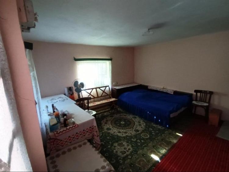 Casă individuală cu 3 camere cu Teren 1736 Mp în Martalogi
