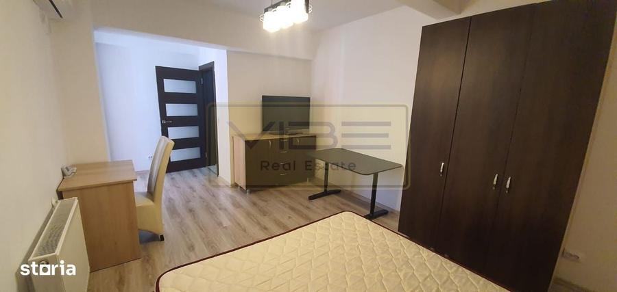 Garsonieră decomandată în Central