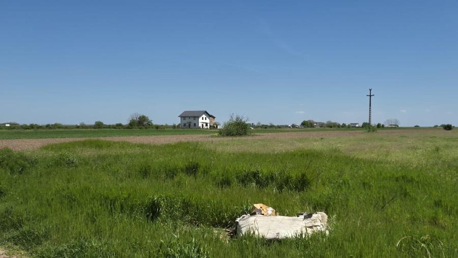 Teren agricol extravilan de 9983 mp, în Berceni