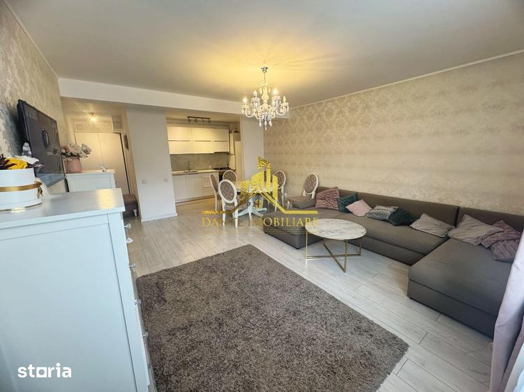 Apartament cu 3 camere semidecomandat, mobilat în Borhanci