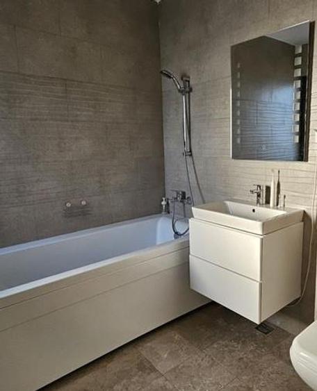 Apartament cu 4 camere decomandat, mobilat în Drumul Taberei