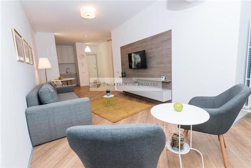 Apartament cu 2 camere semidecomandat, mobilat în Pipera