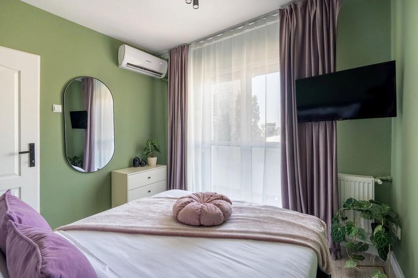 Apartament cu 3 camere, mobilat în Calea Victoriei