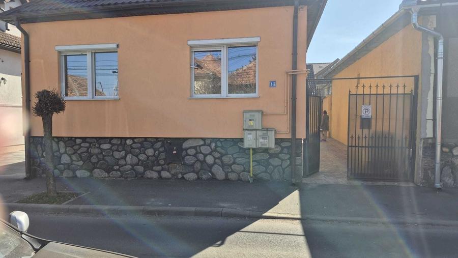 Casă cu 3 camere în Exterior Vest