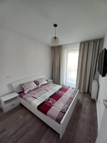 Apartament cu 2 camere nedecomandat, mobilat în Tomis Nord