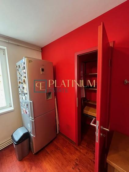 Apartament cu 2 camere semidecomandat, mobilat în Semicentral
