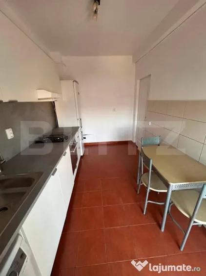 Apartament cu 2 camere decomandat în Iris