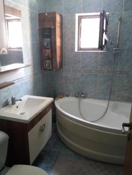 Apartament cu 2 camere decomandat, mobilat în Aviației