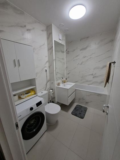 Garsonieră decomandată în Central