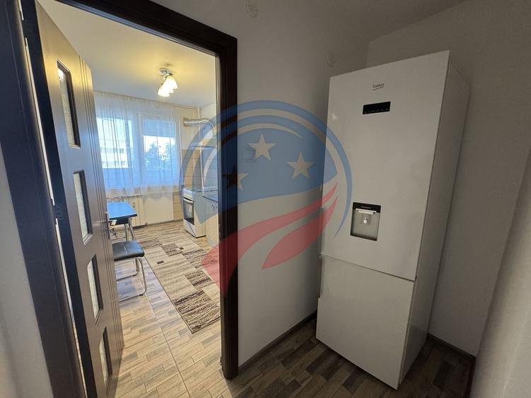 Apartament decomandat, ultracentral – etaj 2, mobilat și utilat complet - 4