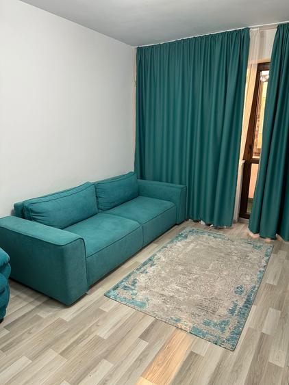 Apartament cu 2 camere decomandat în Metalurgiei