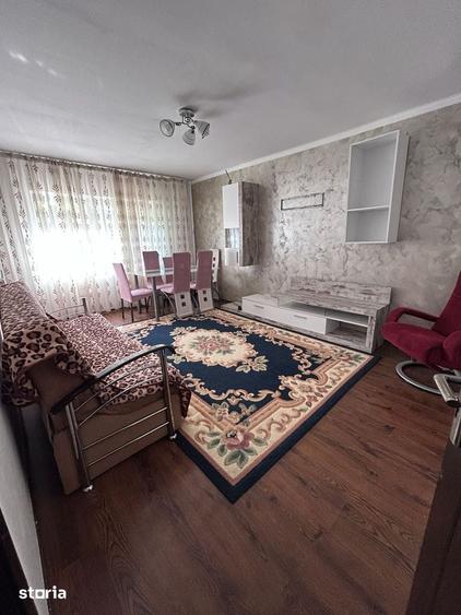 Apartament cu 3 camere decomandat în Obcini