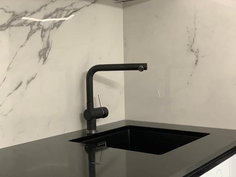 Apartament cu 2 camere decomandat, mobilat în Cornișa