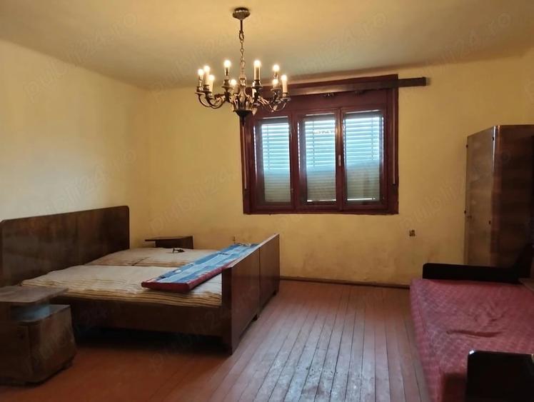 Casă cu 3 camere cu Teren 2350 Mp în Bodo