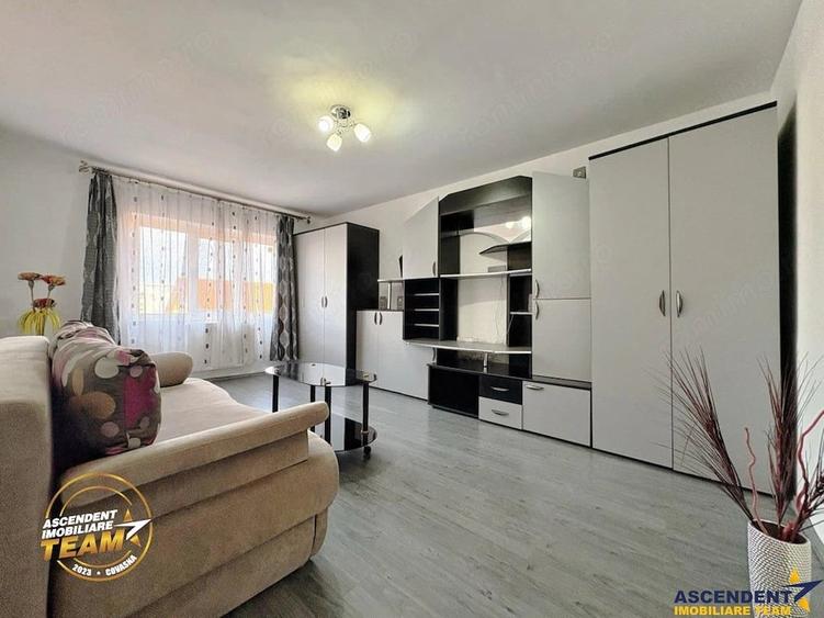 Apartament cu 2 camere decomandat în Lenin