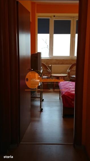 Apartament cu 3 camere în Grivița