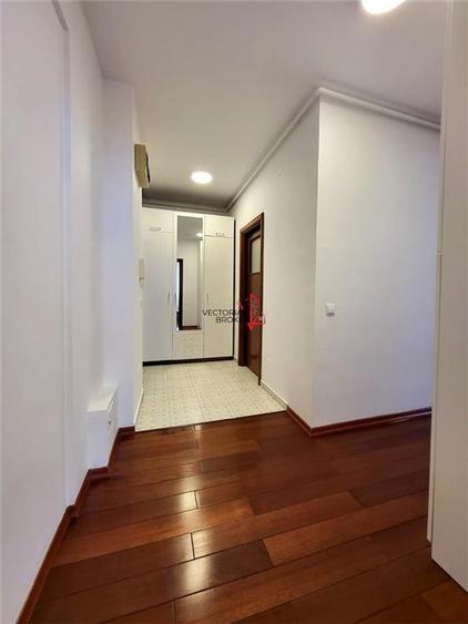 Apartament cu 2 camere decomandat, mobilat în Basarabia