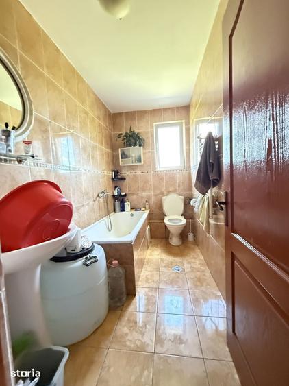 Apartament cu 3 camere în Jucu