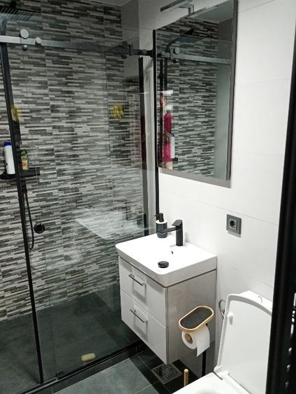 Apartament cu 3 camere semidecomandat, mobilat în Obor