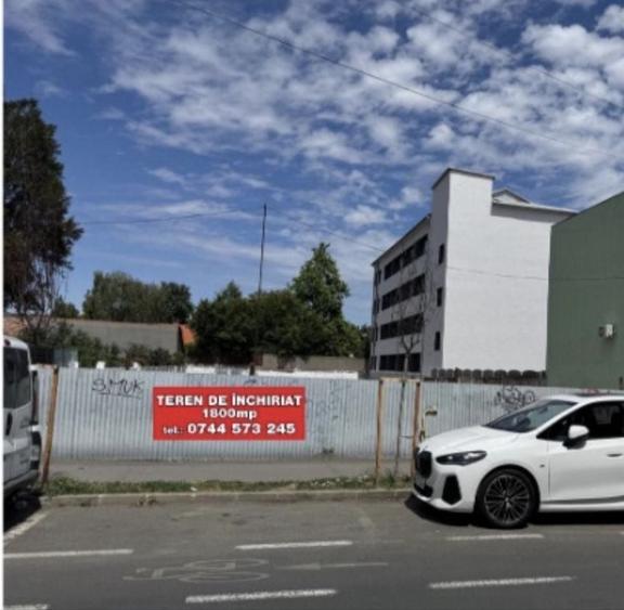 Spațiu comercial, în Ultracentral