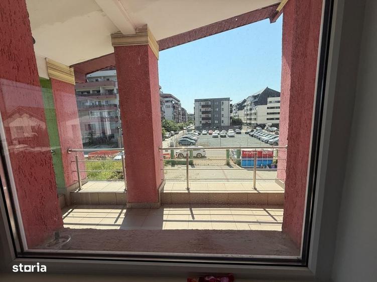 Spațiu comercial, de 650 mp, în Central
