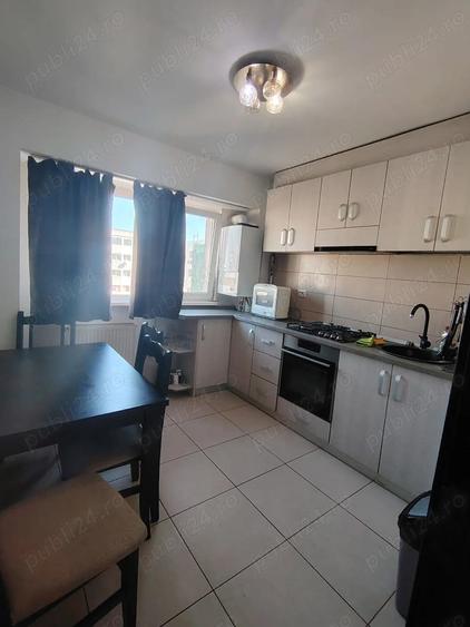 Apartament cu 2 camere decomandat în Micro 20