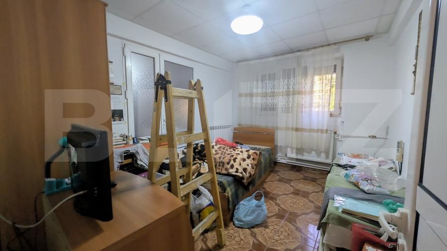 Apartament cu 4 camere decomandat, mobilat în Malu Roșu