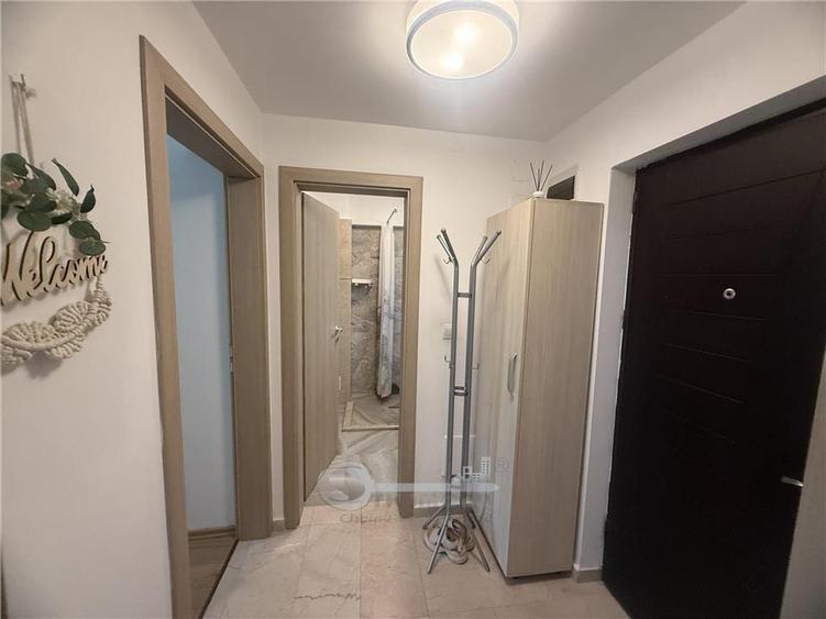 Apartament cu 3 camere decomandat în Tătărași