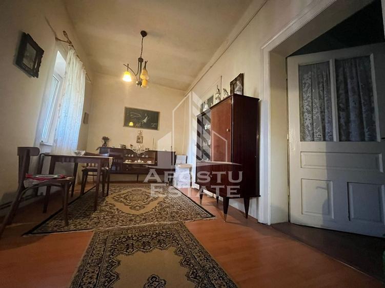 Casă individuală cu 4 camere cu Canalizare în Freidorf
