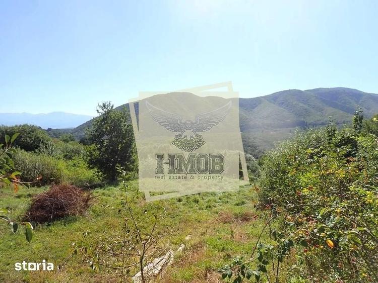 Teren de 1409 mp, în Central