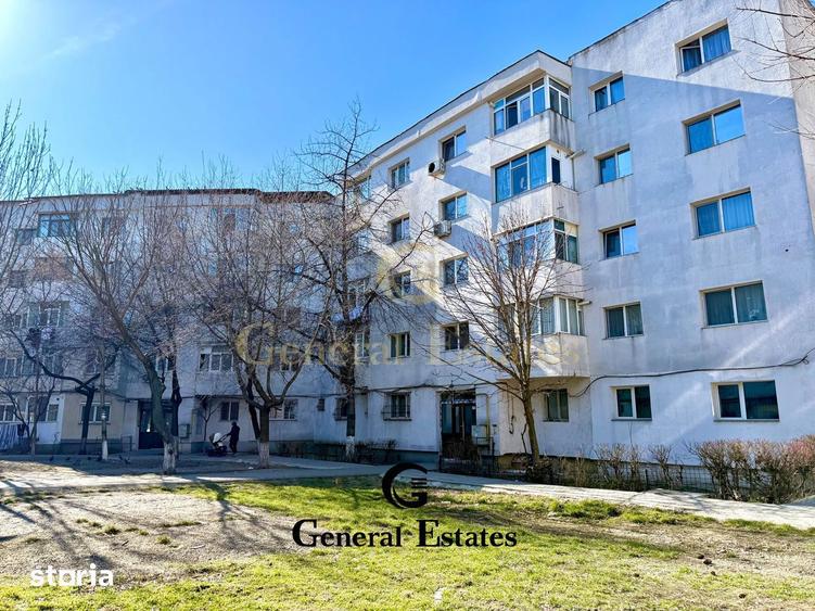 Apartament cu 3 camere decomandat în Nicolina