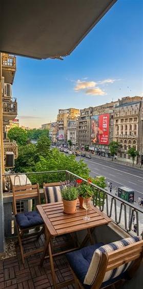 Apartament cu 2 camere decomandat în Romană