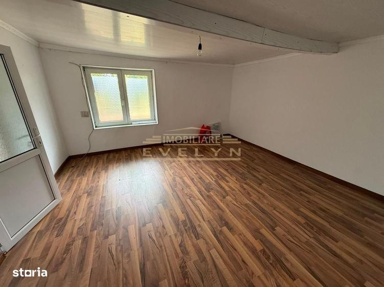 Casă cu 3 camere cu Teren 1053 Mp în Central