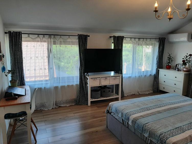 Casă cu 4 camere în Răcari