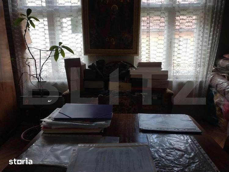 Casă cu 5 camere cu Teren 843 Mp în Schei