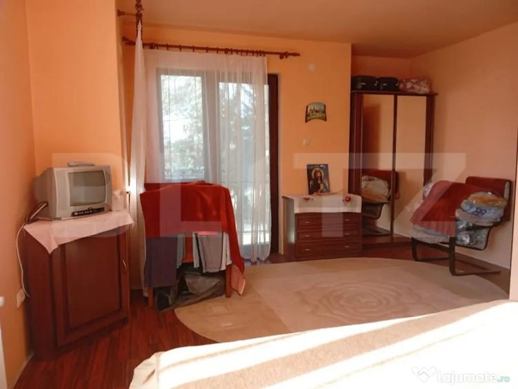Casă cu 7 camere cu Teren 200 Mp în Tălmăcel