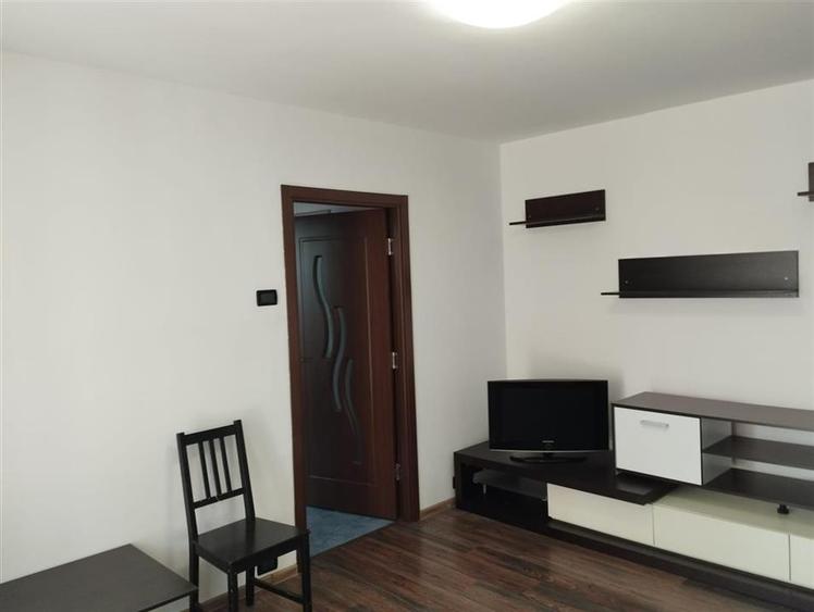 2 camere semidecomandate, Centru - 9