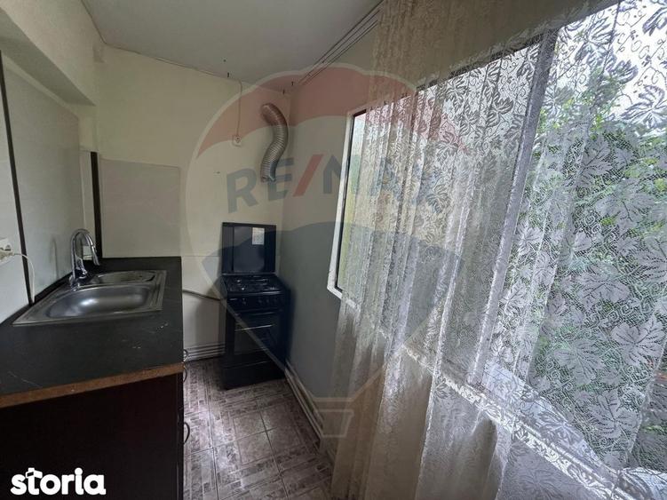 Apartament 3 camere -1 Mai (in spate la Pelendava) - 8