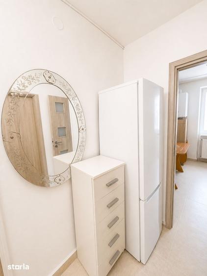 Garsoniera decomandata, spatioasa, in bloc de apartamente, zona Triaj! - 9