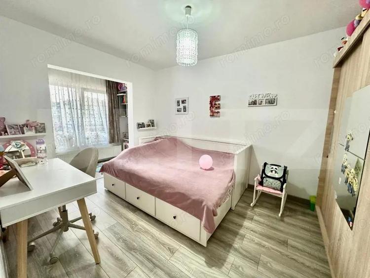 Apartament cu 3 camere decomandat în Central