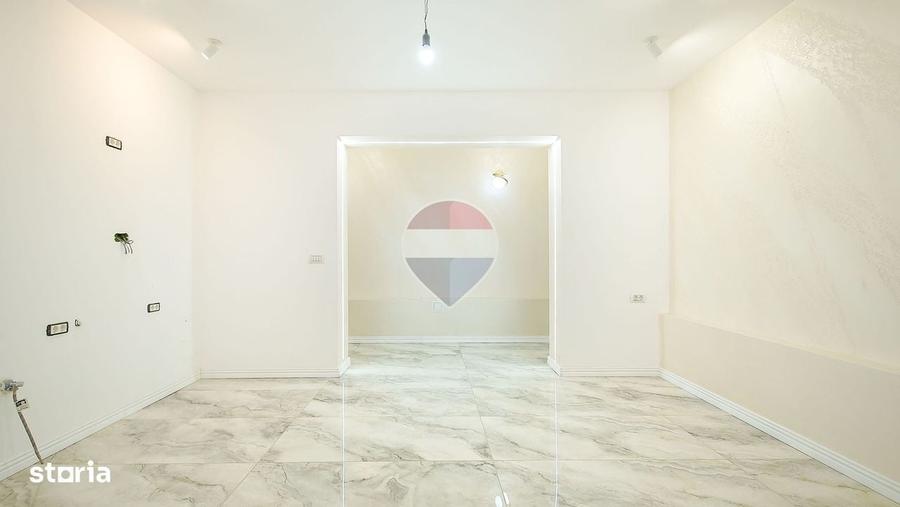Apartament cu 3 camere decomandat în Colonia Bod