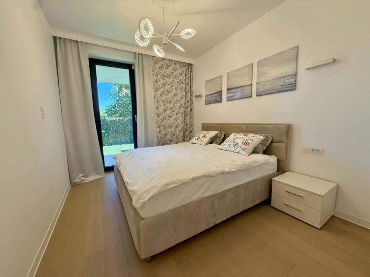 Apartament cu 3 camere decomandat, mobilat în Băneasa