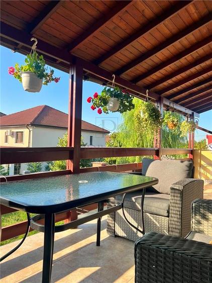 Apartament cu 3 camere decomandat în Dumbrăvița
