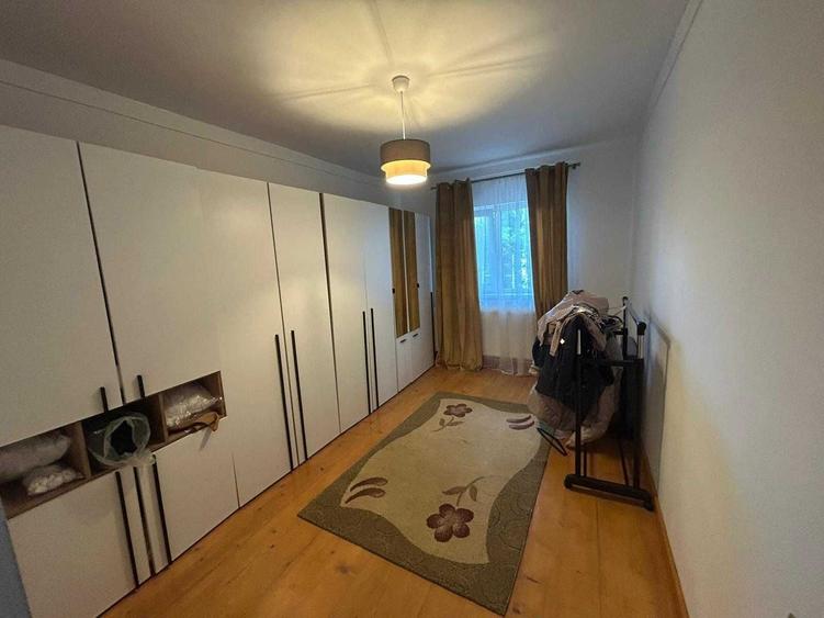 Casă cu 4 camere în Nord-Vest