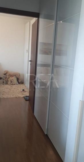 Apartament cu 2 camere semidecomandat, mobilat în Gorjului