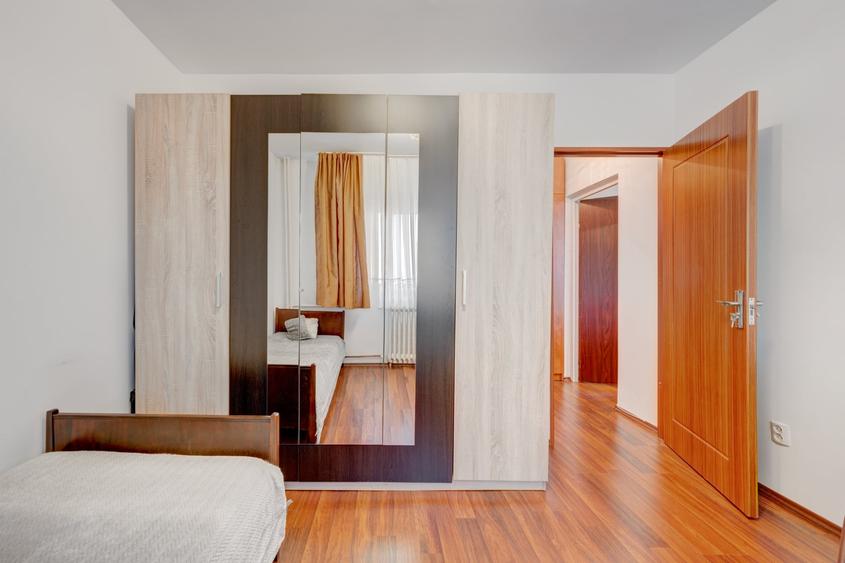 Apartament cu 2 camere semidecomandat, mobilat în Dristor