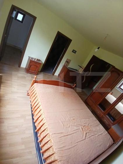 Casă individuală cu 5 camere cu Canalizare în Sânpetru